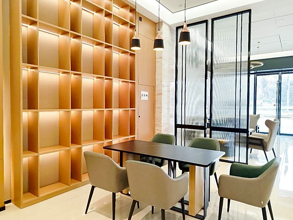 City Comfort Inn Hechi Huanjiang Bus Terminal