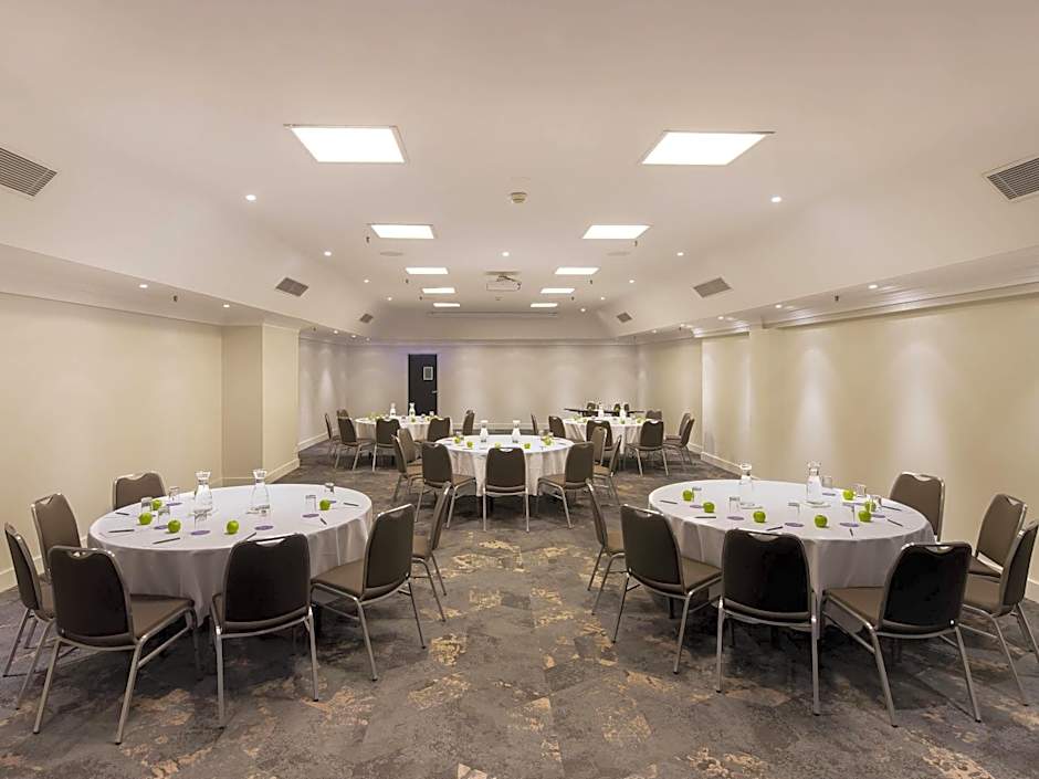 Novotel Sydney International Airport Hotel