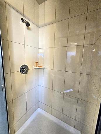 Deluxe Jacuzzi King & Double