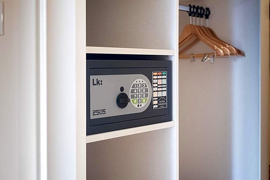 Hotel Pirineos Figueres by Pierre & Vacances