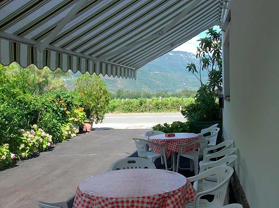 Pension Flora Albergo