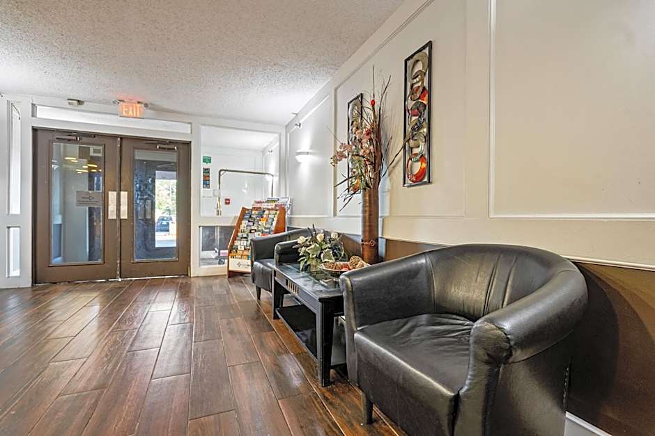 Coratel Plus Suites Wichita West Airport