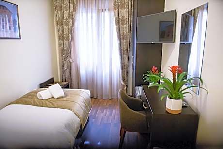 Small Single Room