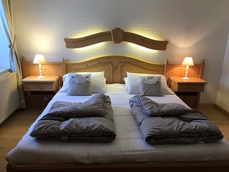 Maison La Devinière - sauna et spa compris accessibles toute l'année