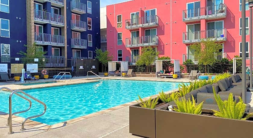 SuitesRUs Apart Hotel at Chinatown