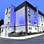 Super 8 by Wyndham Frederick