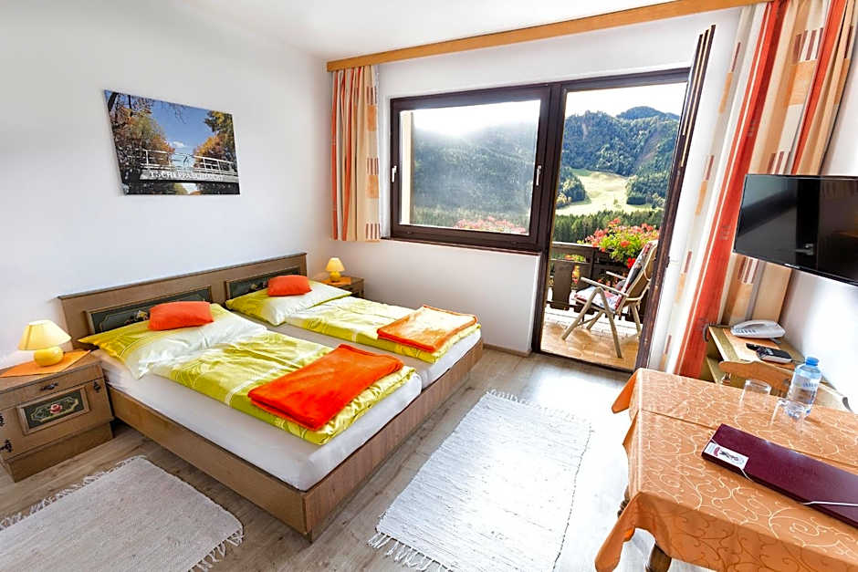Photo 1 of 6 of 1 Double Bed or 2 Beds, Balcony