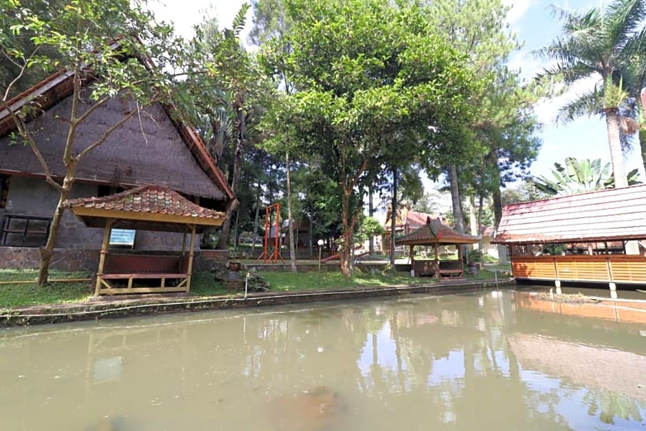 Kampung Pa'go Resort Hotel