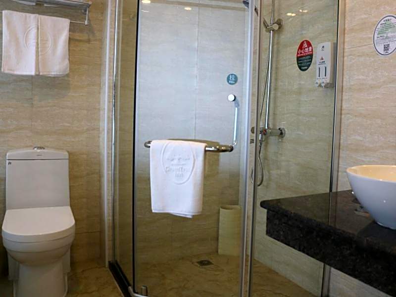 GreenTree Inn JiangSu YanCheng BinHai OuBaoLiYa City Square Business Hotle