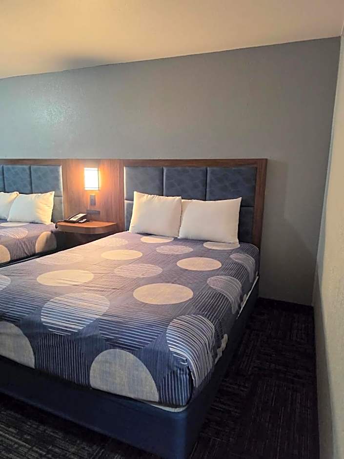 American Inn North Kansas City