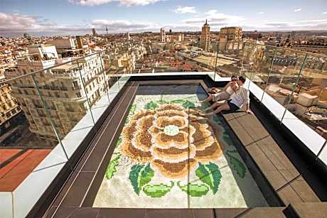 Hotel Montera Madrid, Curio Collection by Hilton