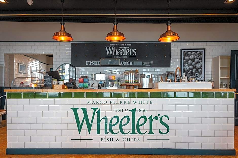 Dover Marina Hotel & Spa, Tapestry Collection by Hilton