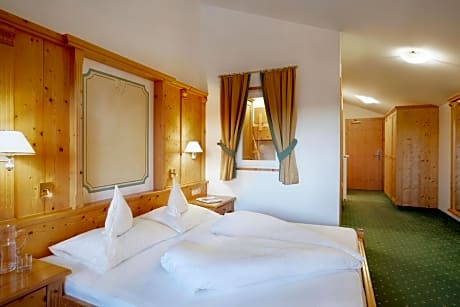 Family Room with Mountain View