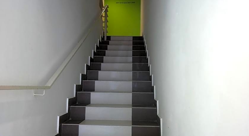 Clover Hotel