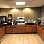 Countryview Inn & Suites