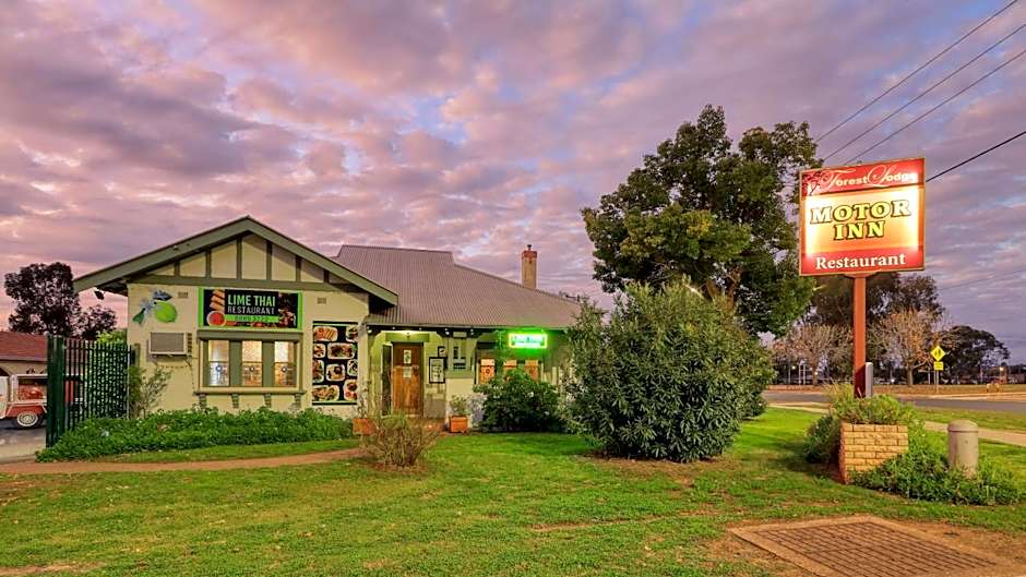 Forest Lodge Motor Inn & Restaurant