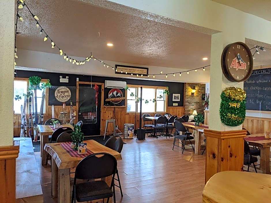 Crabbe Mountain Inn