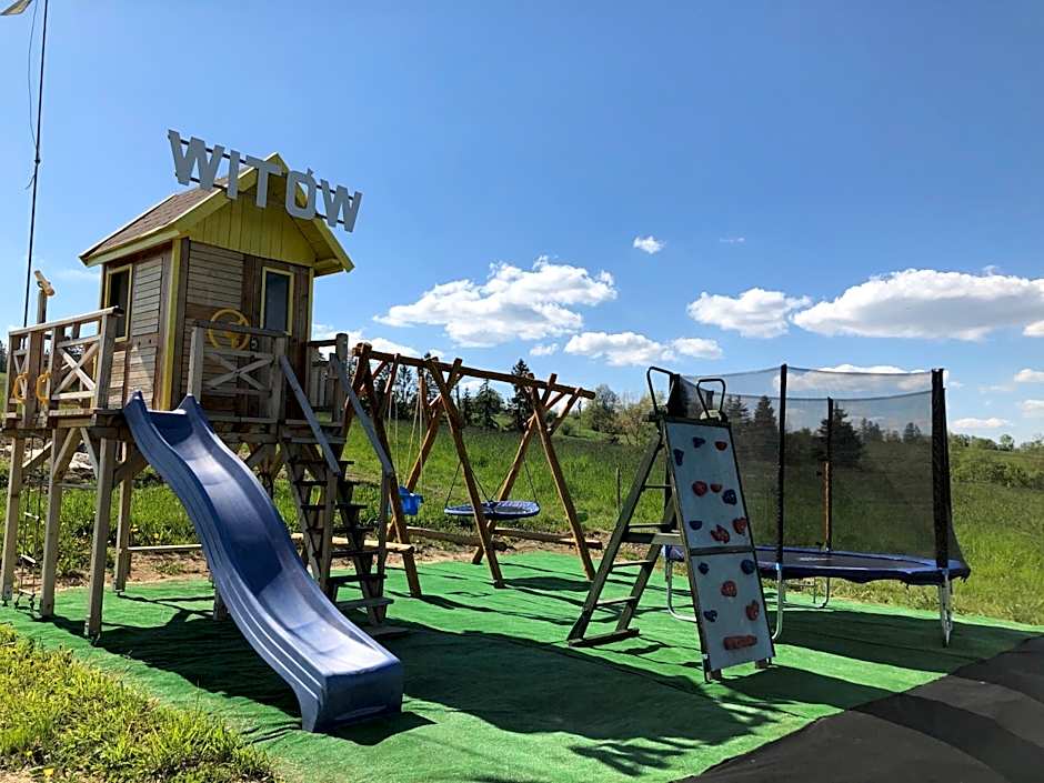 Osada Witów - dom „Dziewięćsił”