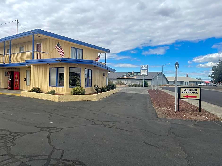 Motel Oasis