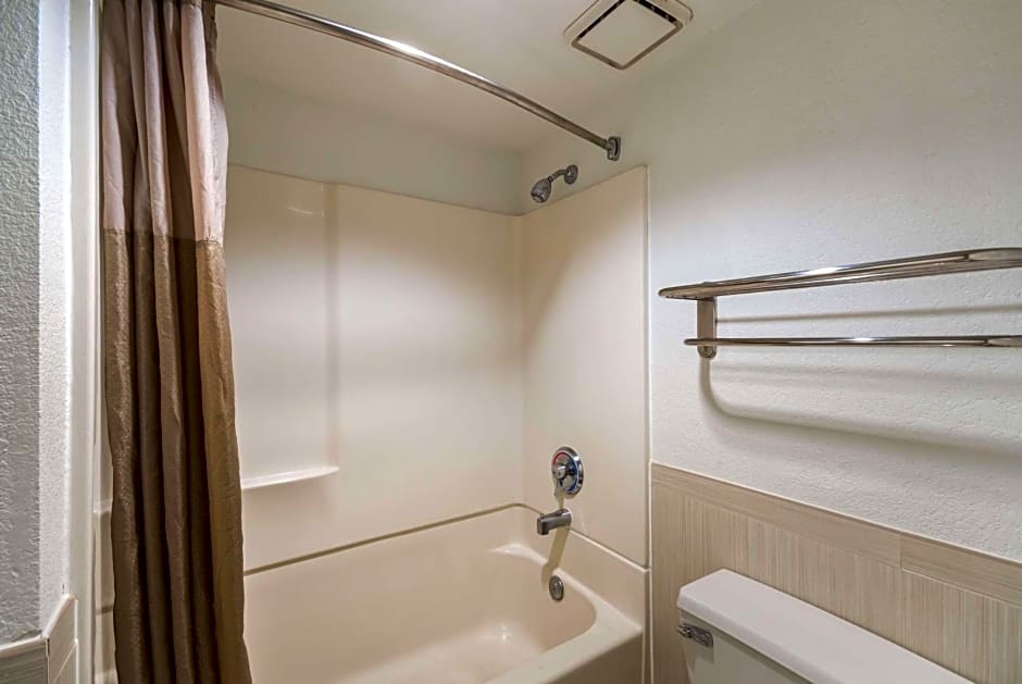 Motel 6-Houston, TX - Brookhollow