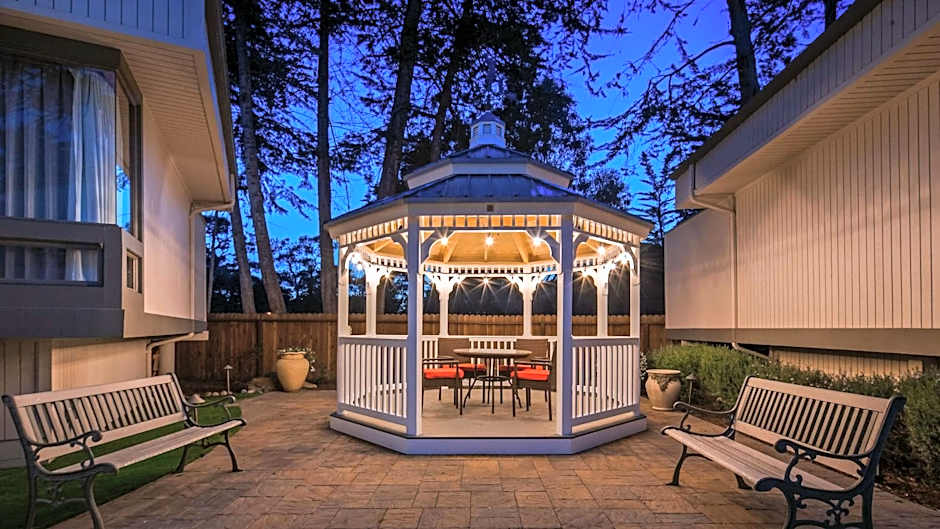 Best Western The Inn & Suites Pacific Grove