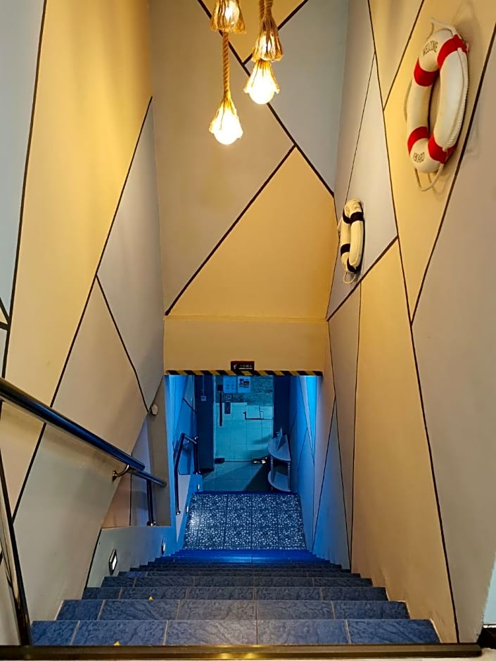 ang lee holiday stay