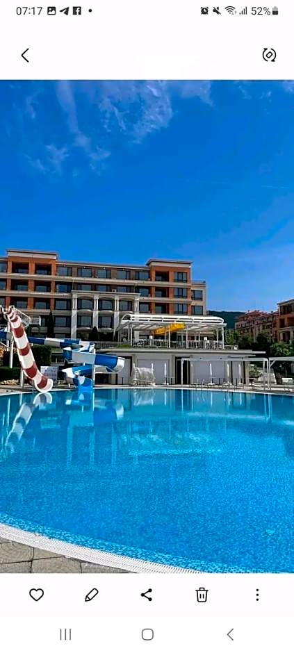 Premier Fort Beach 4