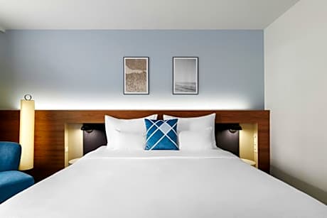 Standard Queen Guest Room