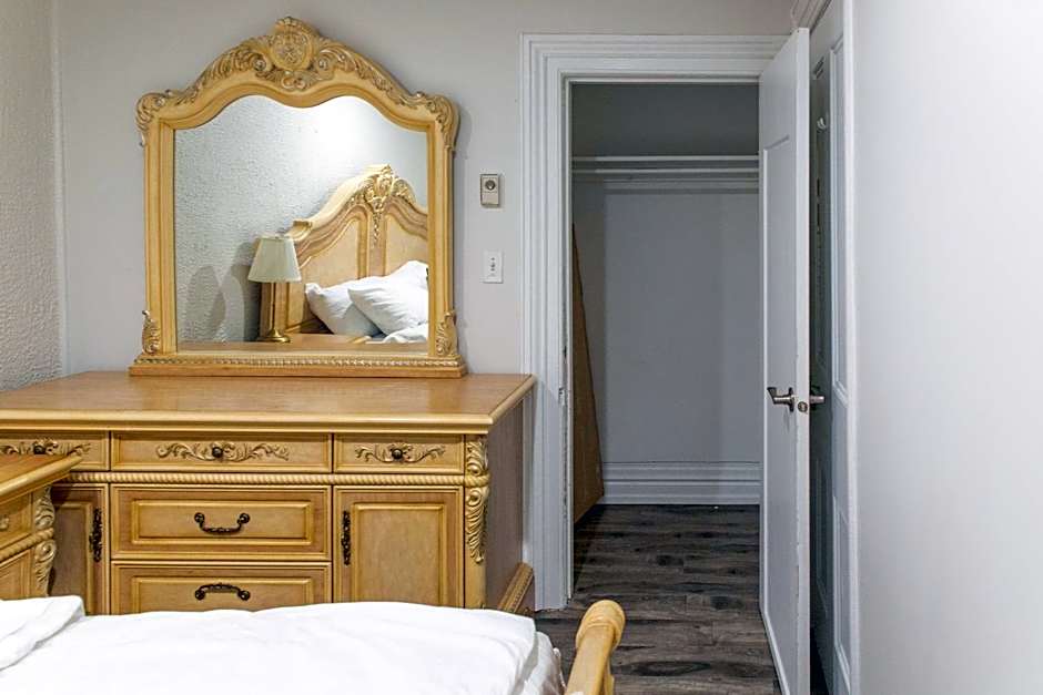 Downtown Apartment 6-7 people