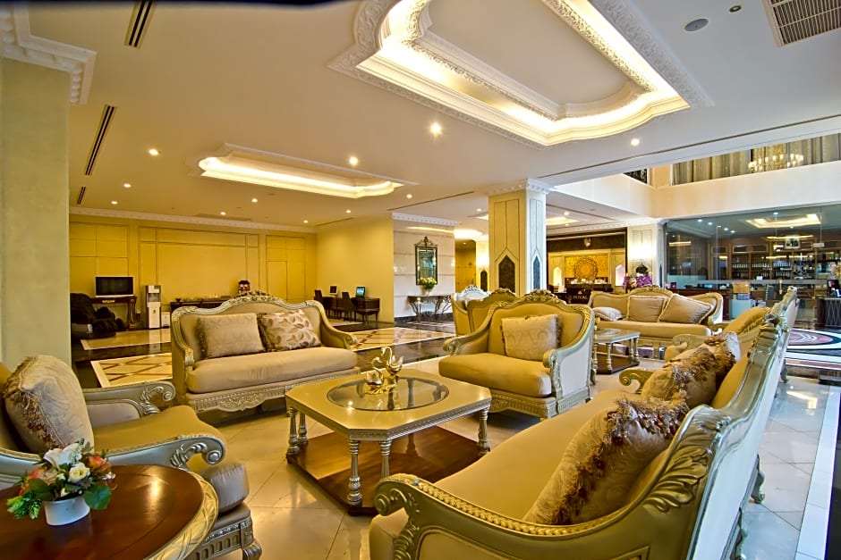 Lk Royal Suite Hotel