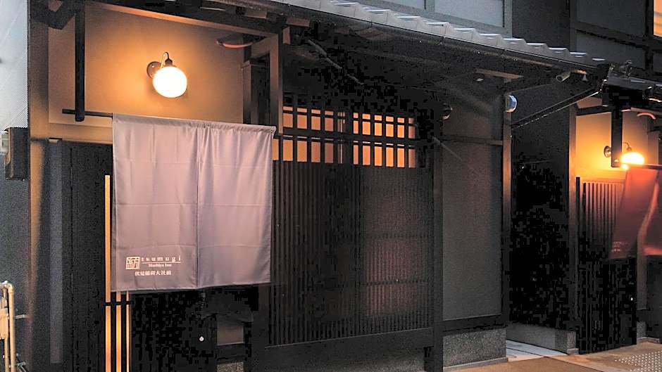 Kanade Fushimi Inari Taisha-mae