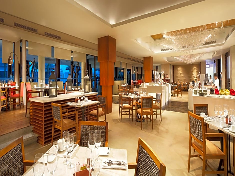 Samabe Bali Suites & Villas
