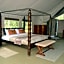 Exploreans Mara River Camp
