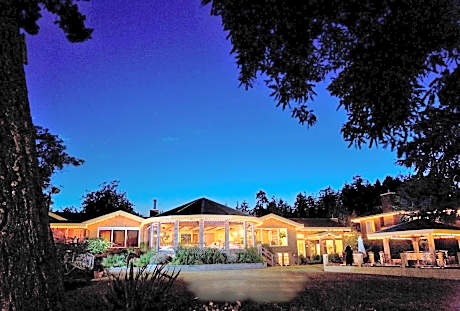 Galiano Oceanfront Inn & Spa
