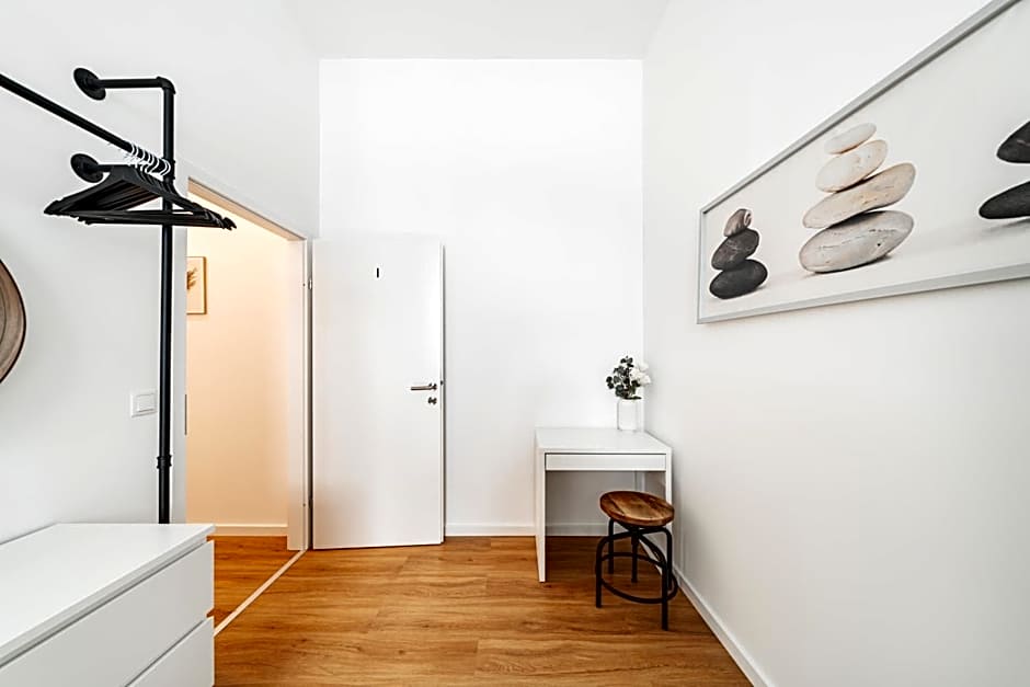 Modern Central City Rooms