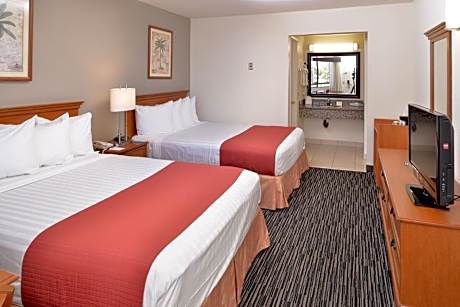 Queen Room with Two Queen Beds - Non-Smoking