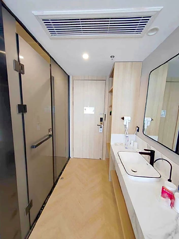 GreenTree Inn Jiaxing Zhapu jiulong Mountain Express Hotel