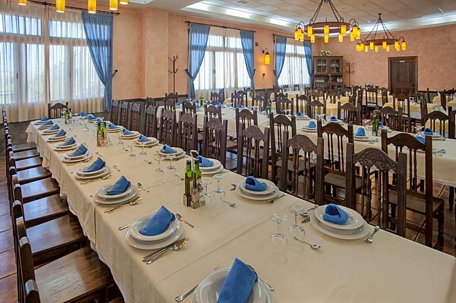 Moya Hotel Restaurante