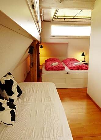 Studio with Mountain View