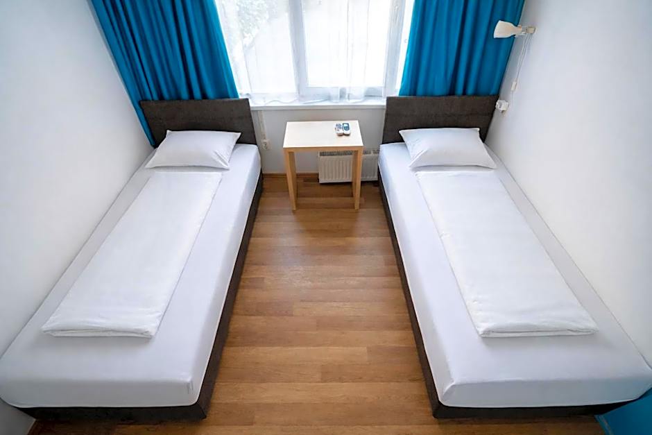 WOW City Hostel