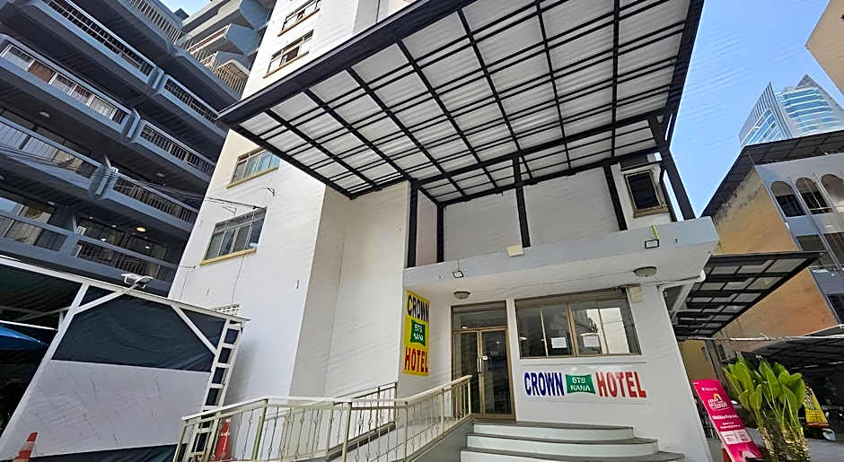 Crown Bts Nana Hotel