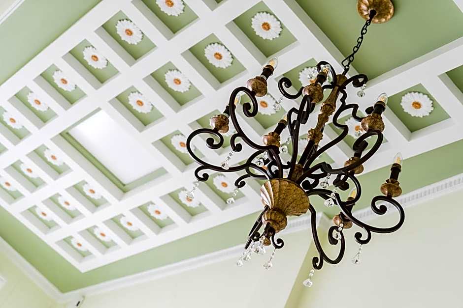 Le Bijou Luxury Rooms & Suites