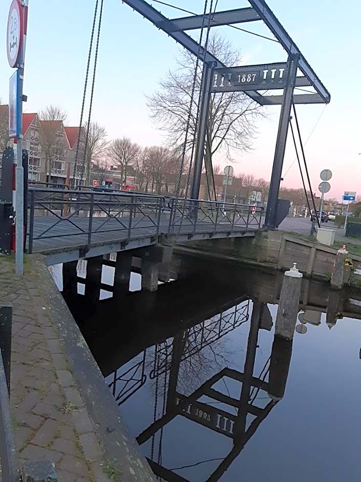 Lekkerwegbijleeuwen, 1 minuut naar hartje centrum