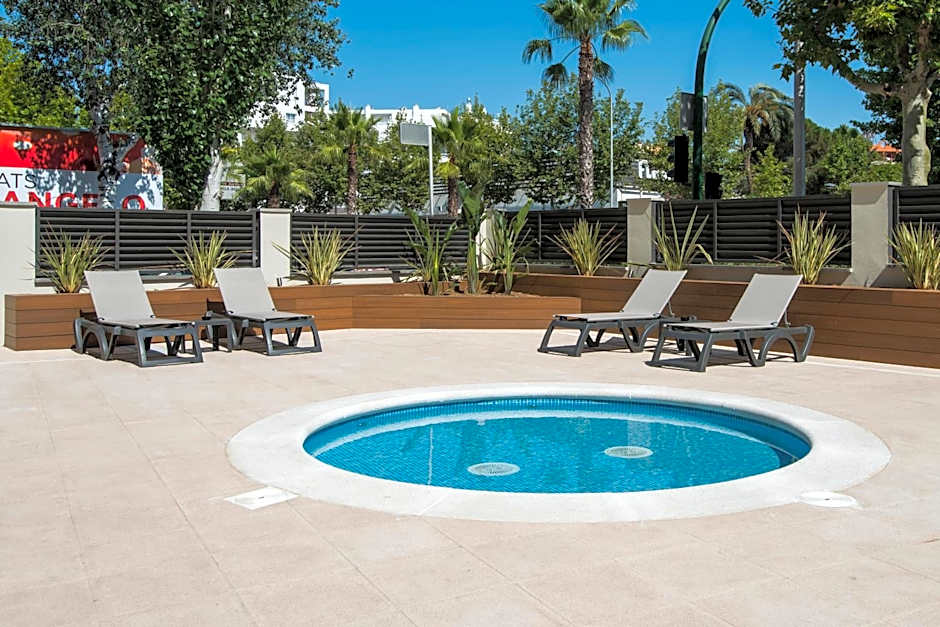 Aparthotel California