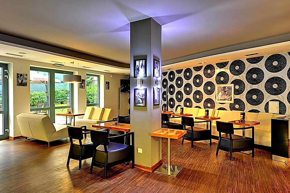 St. Joseph Royal Regent