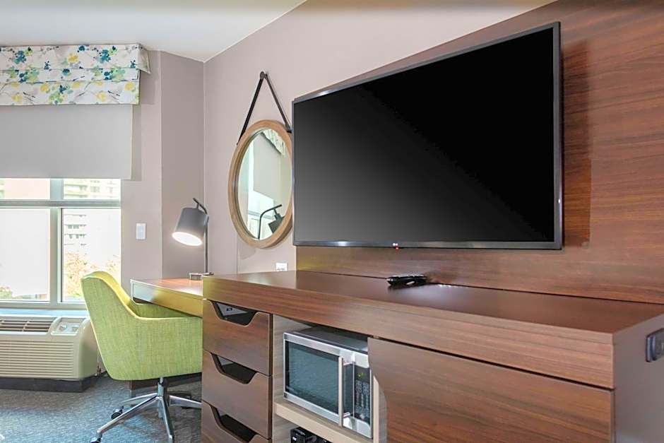 Hampton Inn By Hilton & Suites Arlington Crystal City DCA