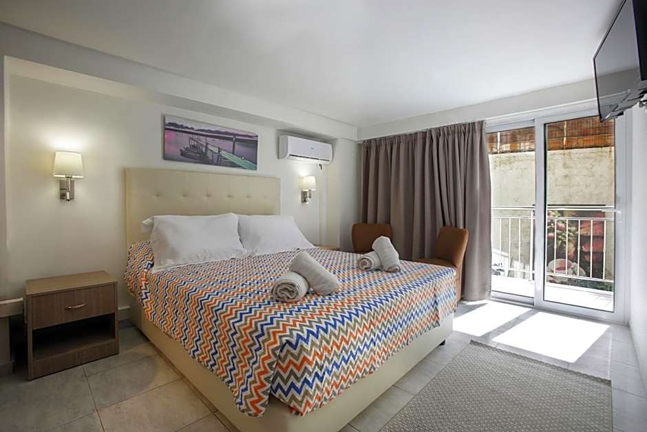 City Life Port Hotel