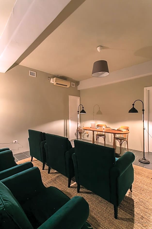 The Leoncino Hotel