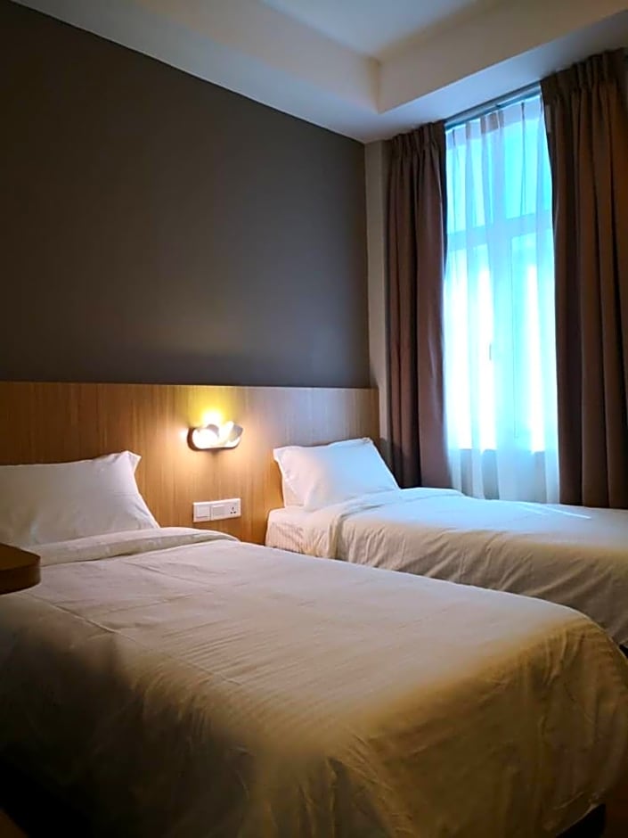 Walk In Hotel