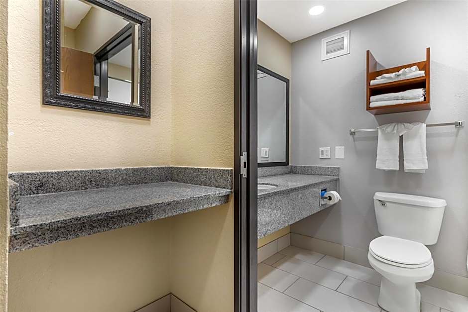 Best Western Plus Yukon